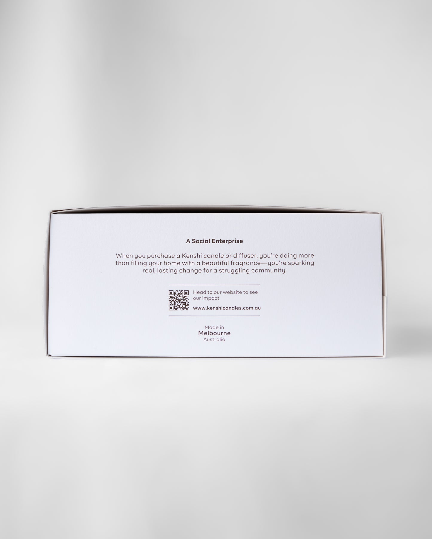 Caramel & Vanilla 1.3kg Feature Candle