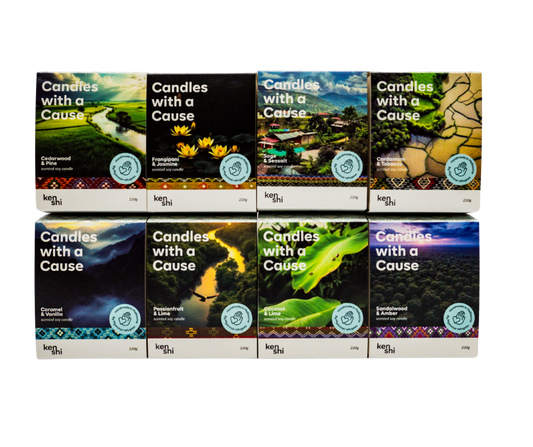 8 x Signature Mid Size Candle Bundle with Wick Trimmer